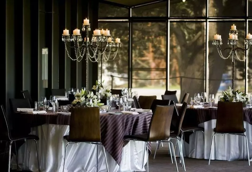 Lancemore Mansion Hotel Werribee Park