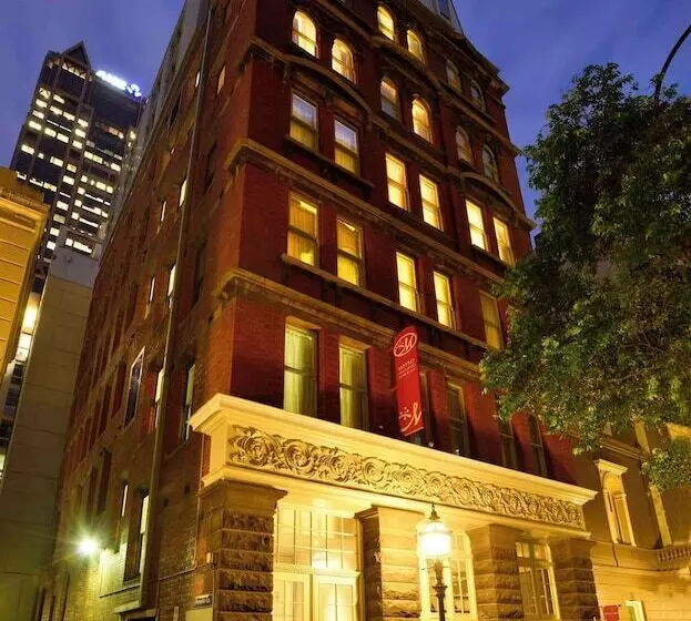 Metro Apartments On Bank Place