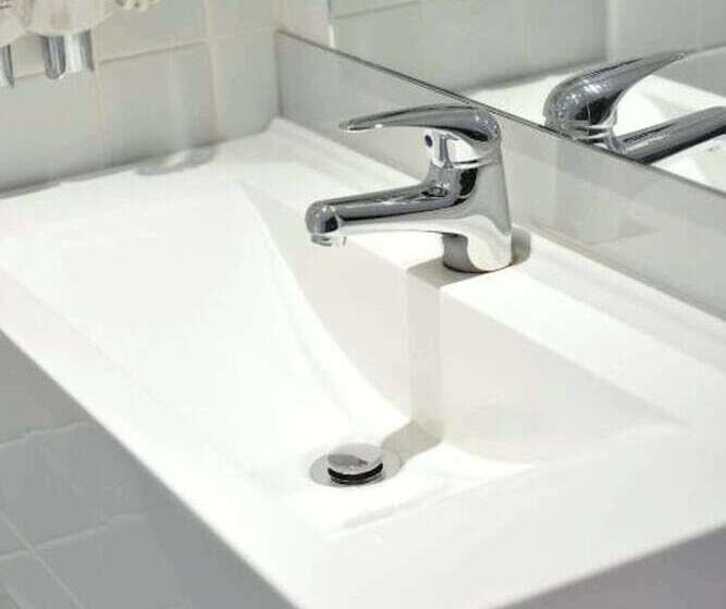 Metro Apartments On Bank Place