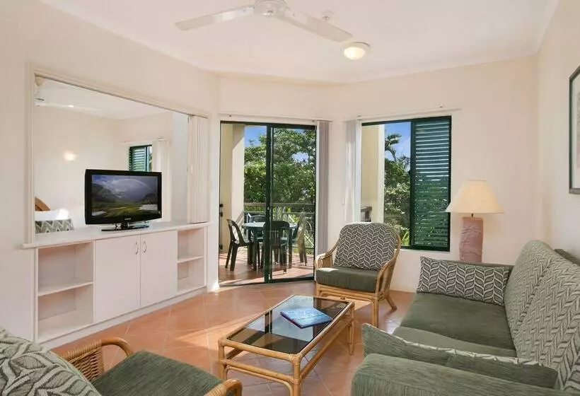 Tropic Towers Apartments