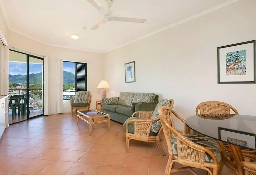 Tropic Towers Apartments