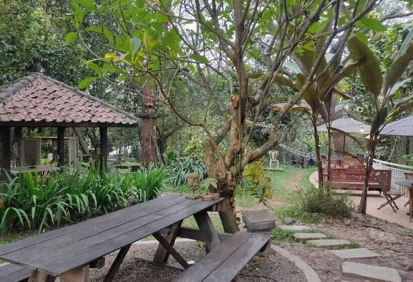 Hotelli Grand Mulia Sakinah Boutique Resort Pandaan