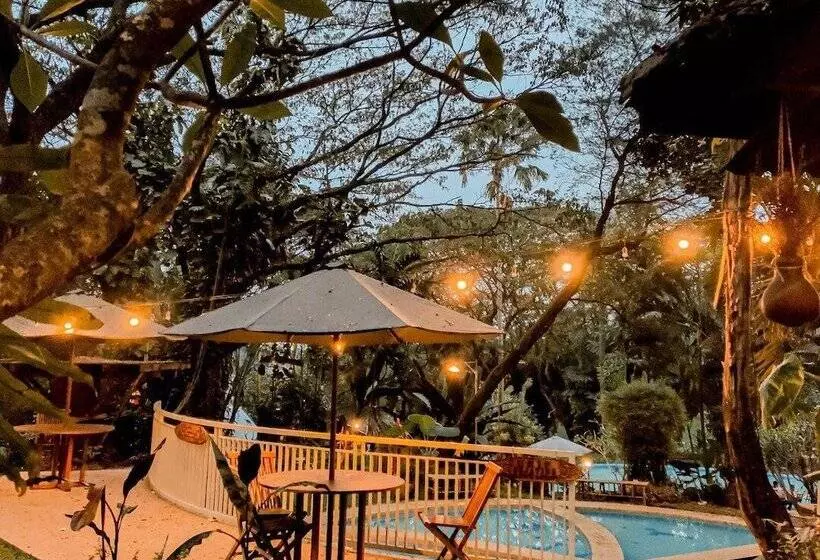 Hotelli Grand Mulia Sakinah Boutique Resort Pandaan