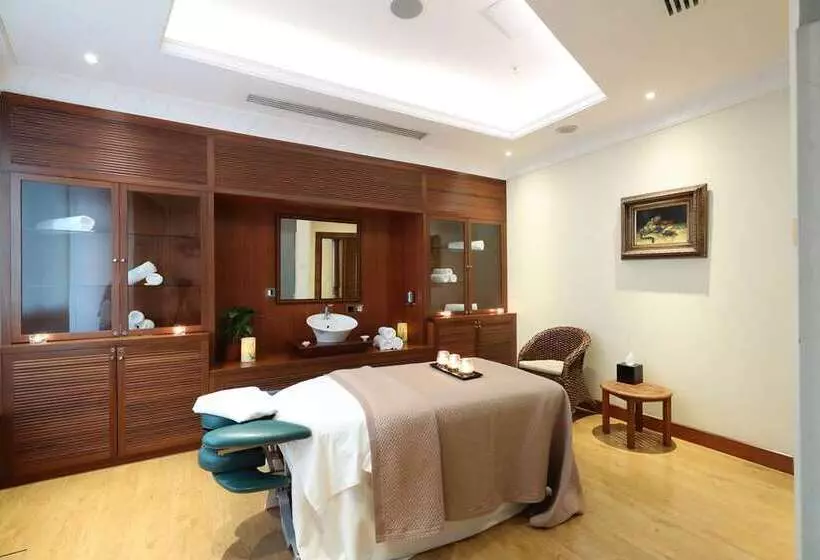 هتل Al Habtoor Grand