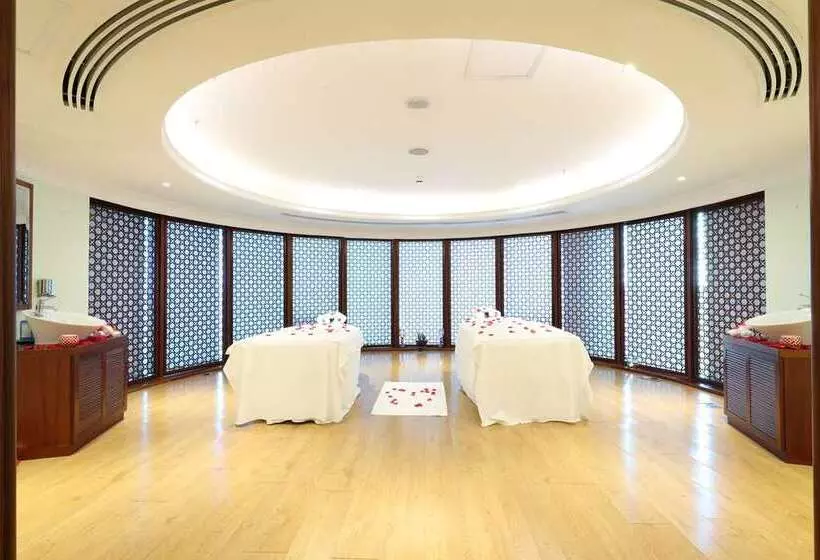 هتل Al Habtoor Grand