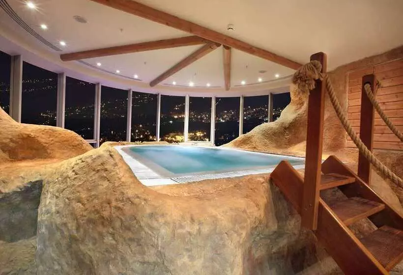 هتل Al Habtoor Grand