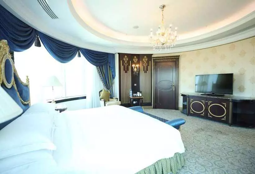 هتل Al Habtoor Grand