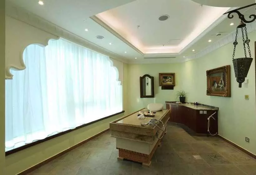 هتل Al Habtoor Grand