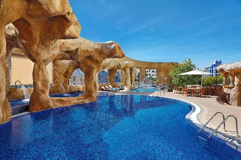 هتل Al Habtoor Grand