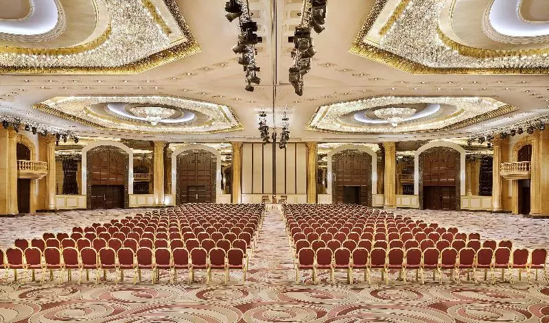 هتل Al Habtoor Grand