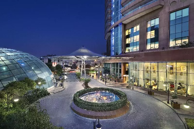 هتل Al Habtoor Grand