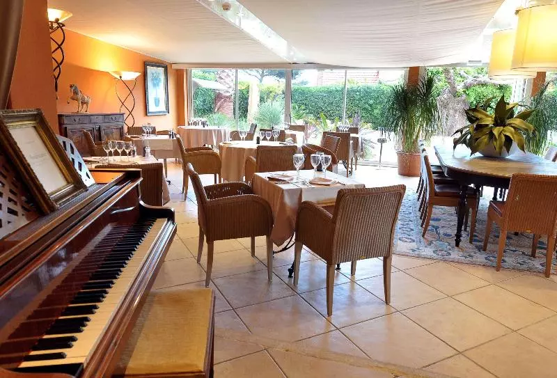 בית מלון כפרי Best Western Premier Montfleuri