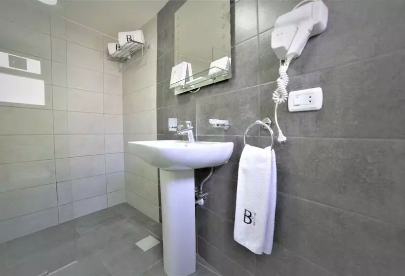 Beverly Hotel Beirut