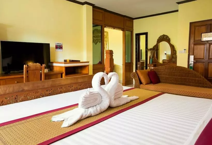 Hotel Buri Beach Resort