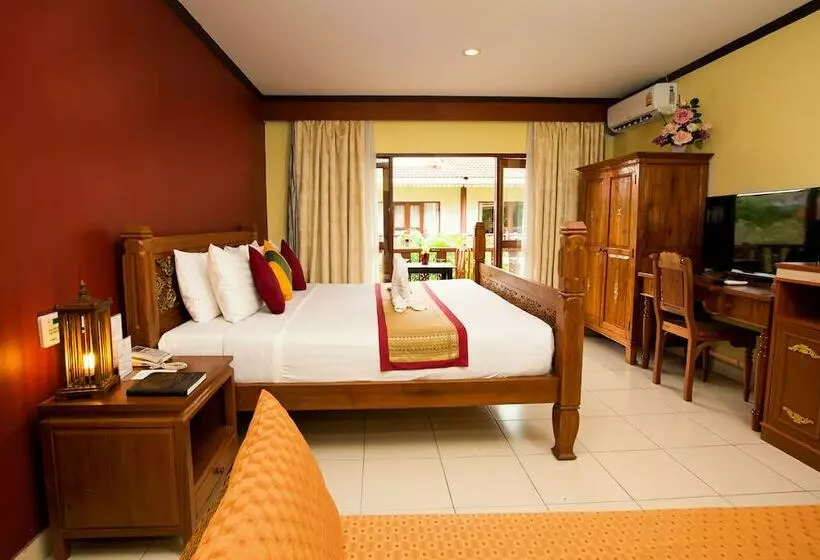 Hotel Buri Beach Resort