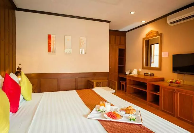 Hotel Buri Beach Resort