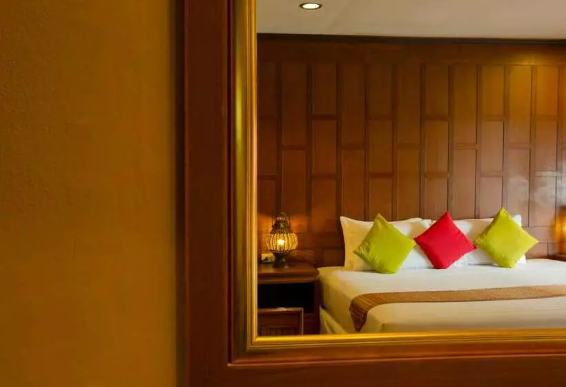 Hotel Buri Beach Resort