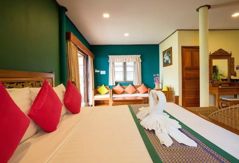 Hotel Buri Beach Resort