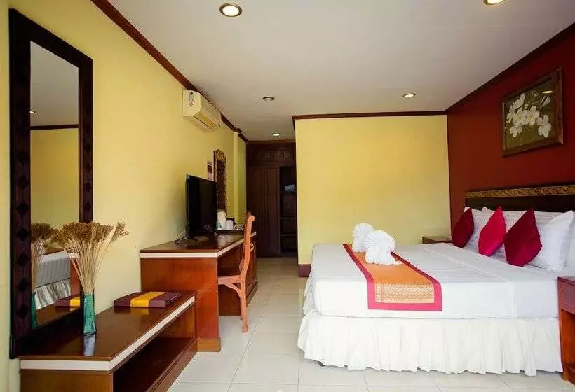 Hotel Buri Beach Resort