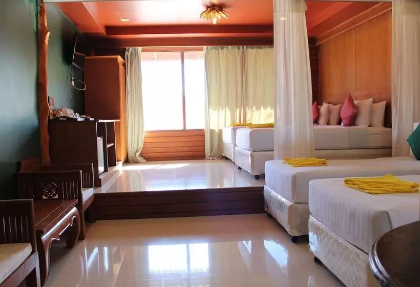 Hotel Buri Beach Resort