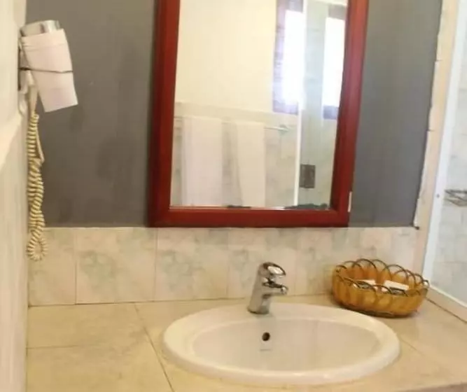 Отель Club Koggala Village