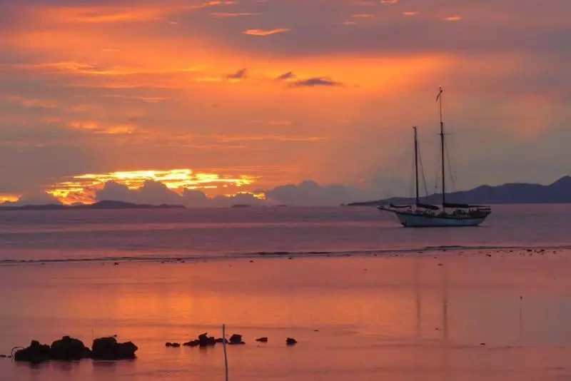 فندق First Landing Beach Resort & Villas