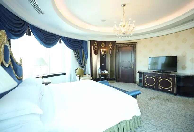 هتل Al Habtoor Grand