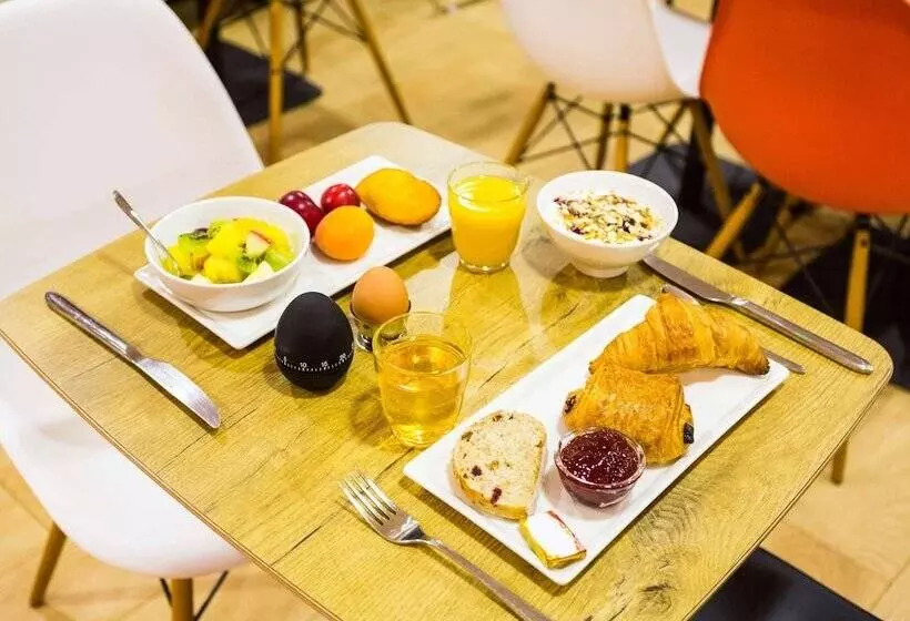 Отель Ibis Bordeaux Centre Gare Saintjean Euratlantique