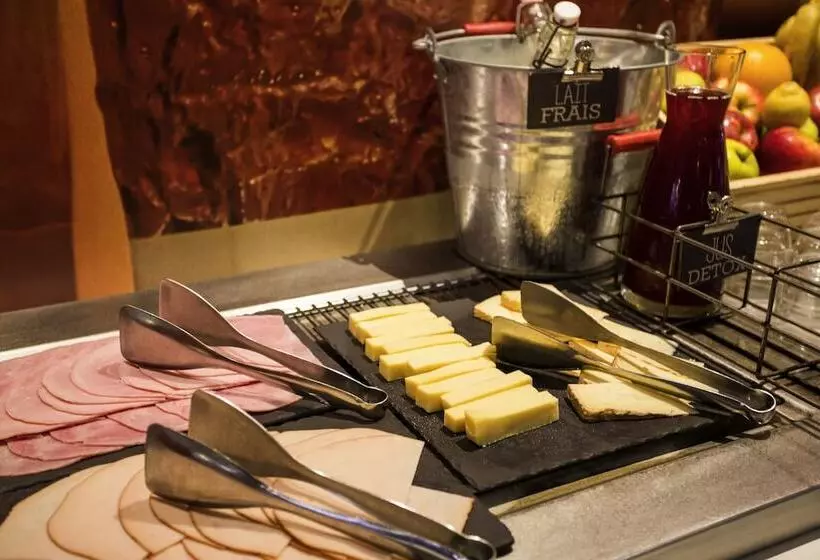 Отель Ibis Bordeaux Centre Gare Saintjean Euratlantique