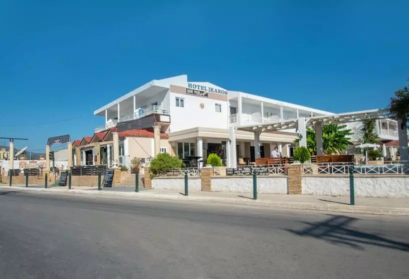 هتل Ikaros