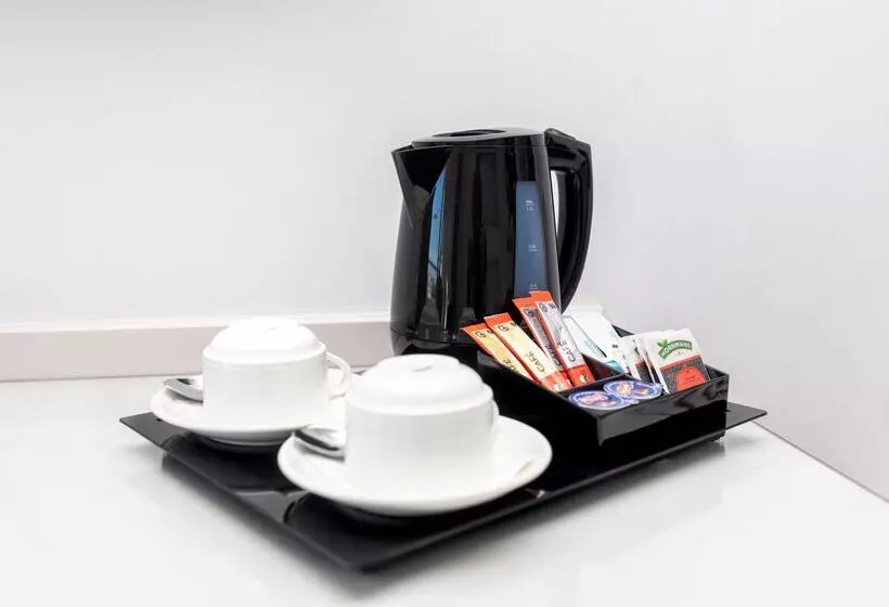 هتل Mac Puerto Marina Benalmádena