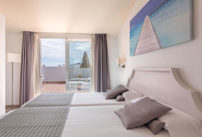 ホテル Mac Puerto Marina Benalmádena