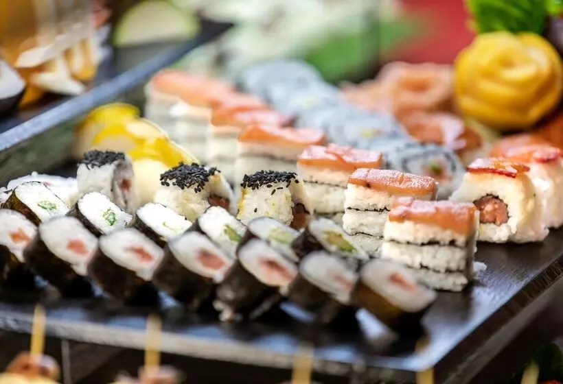 هتل Mac Puerto Marina Benalmádena