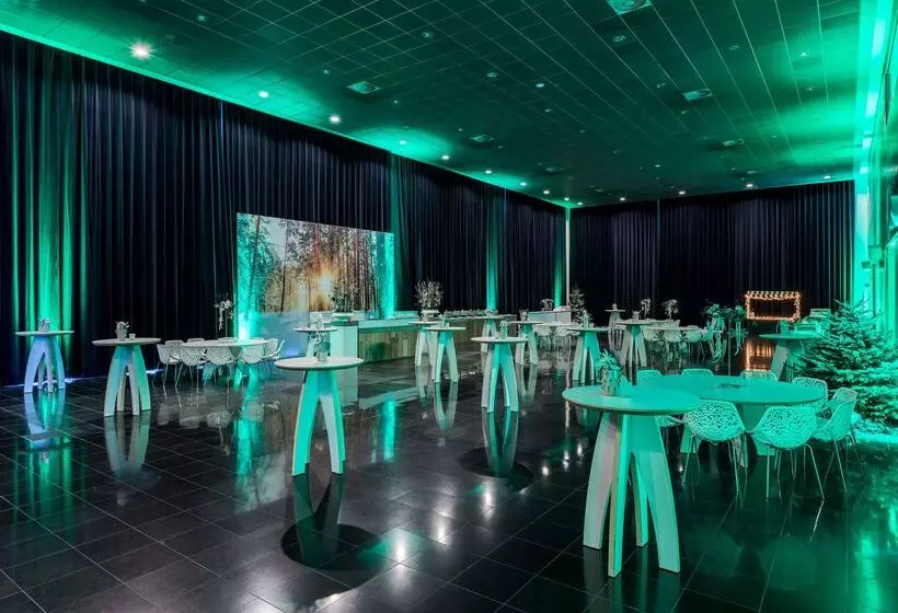 فندق NH Den Haag