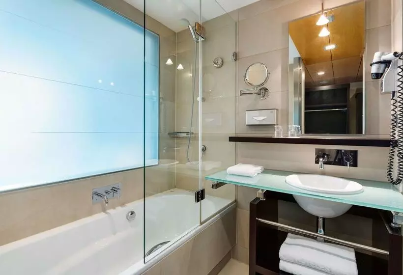 فندق NH Den Haag