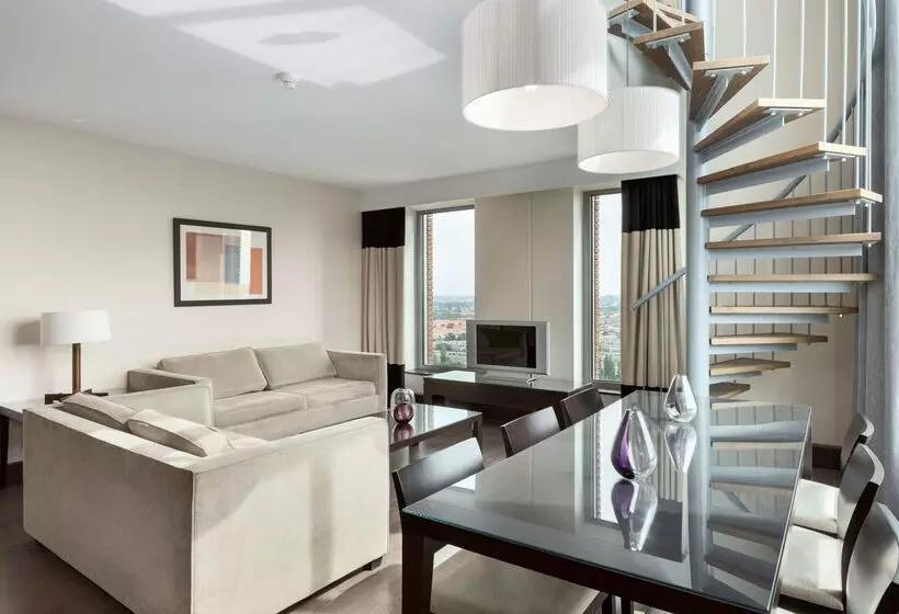 فندق NH Den Haag