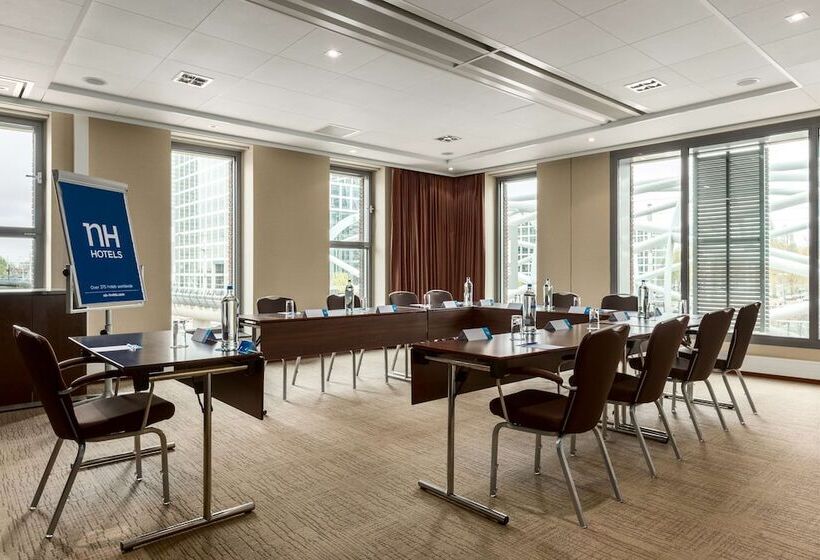 Hotelli NH Den Haag