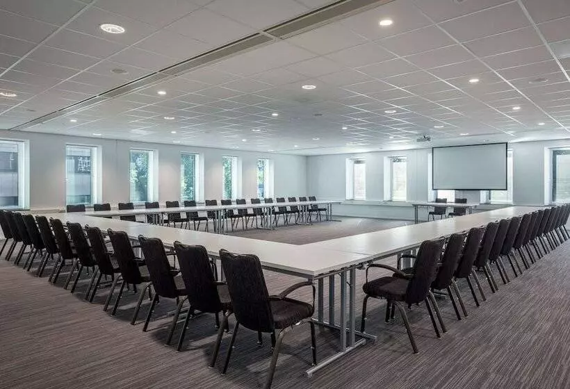 فندق NH Den Haag