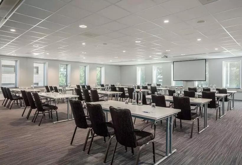 فندق NH Den Haag