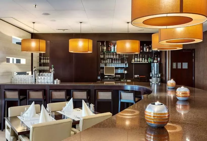 فندق NH Den Haag