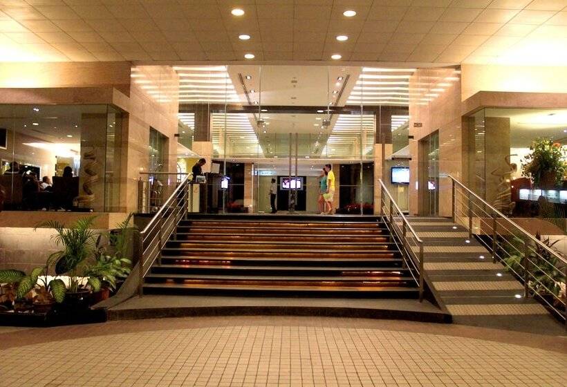 Pacific Regency Hotel Suites