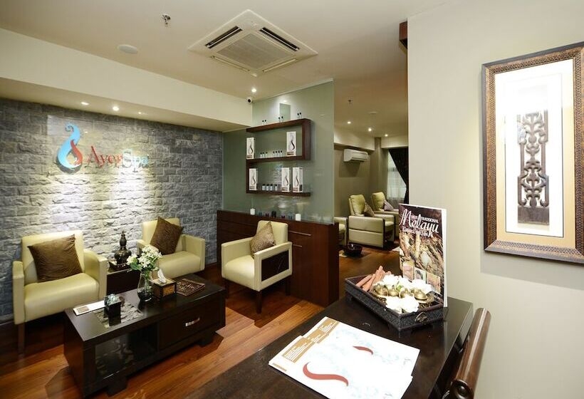 Pacific Regency Hotel Suites