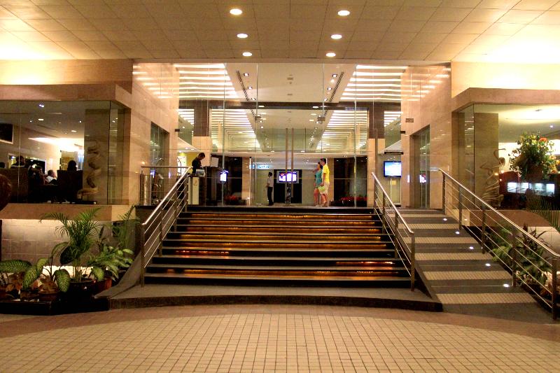 Pacific Regency Hotel Suites