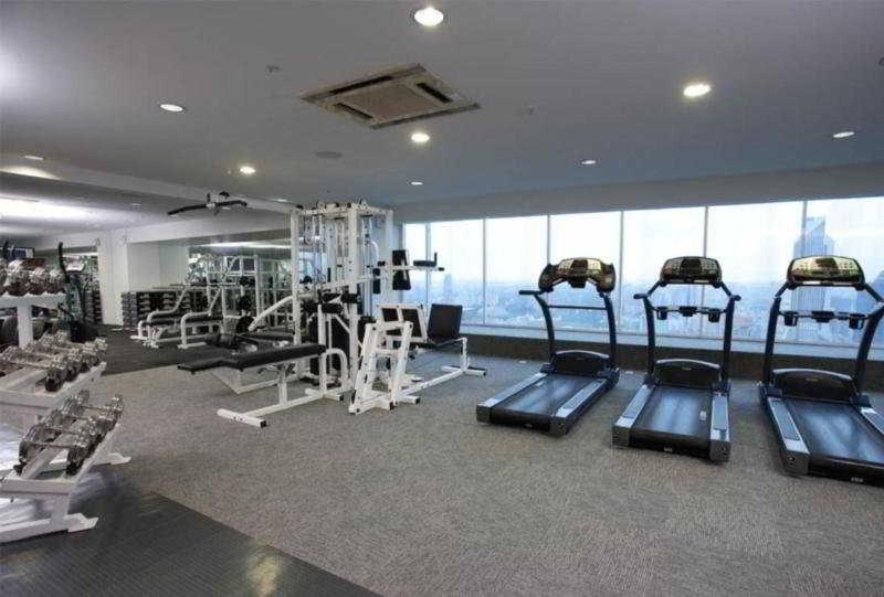 Pacific Regency Hotel Suites