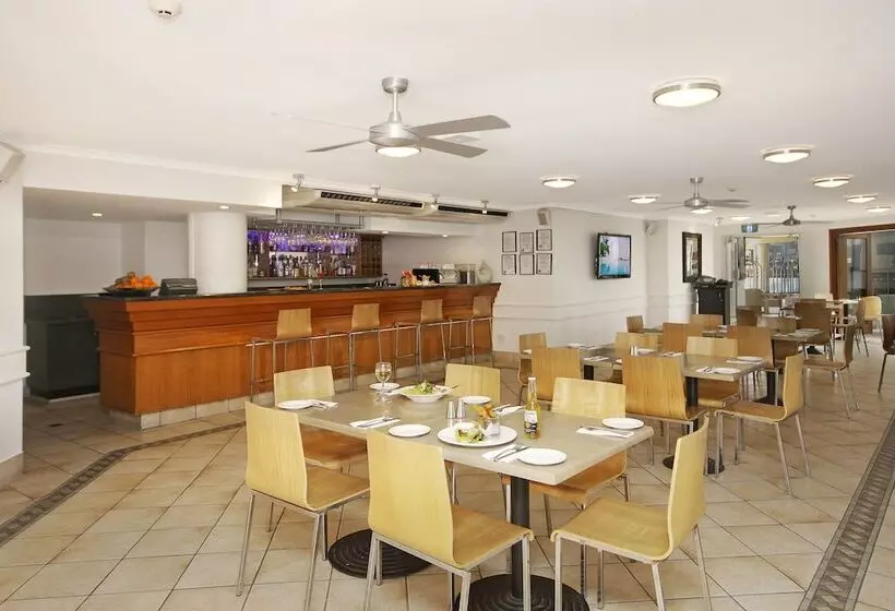 Hotel Sovereign On The Gold Coast