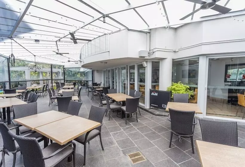 Hotel Sovereign On The Gold Coast