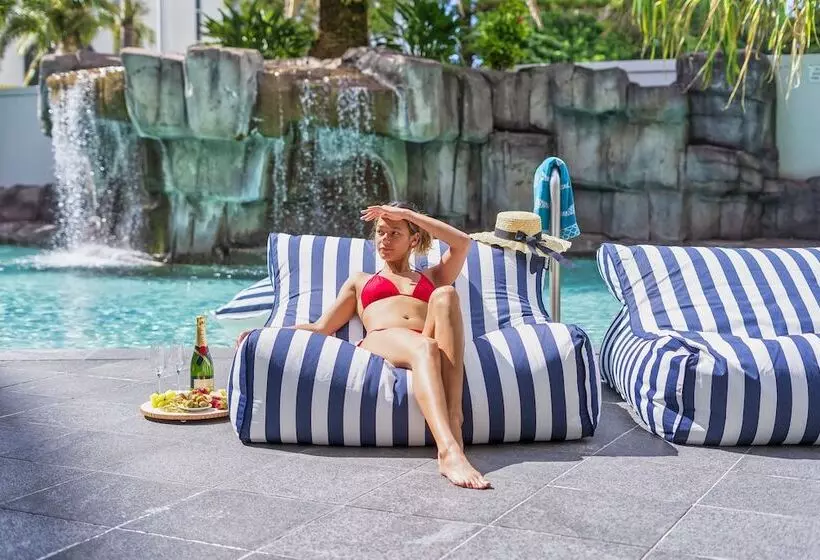 Hotel Sovereign On The Gold Coast