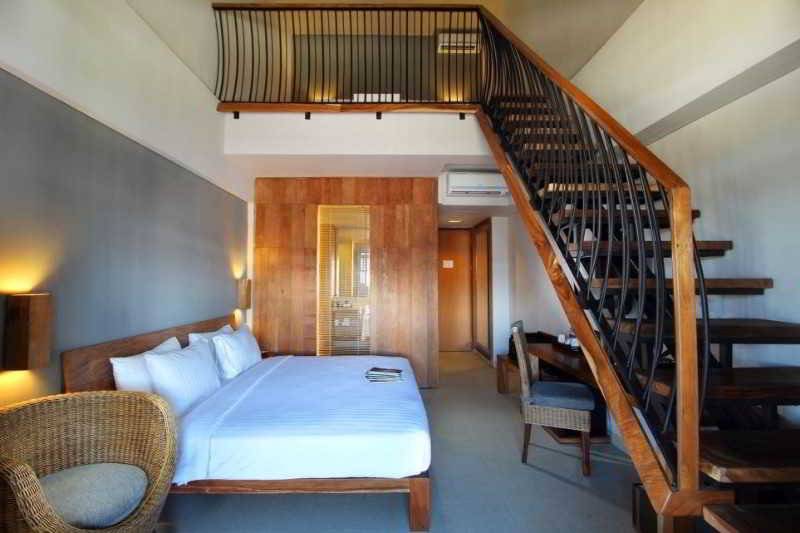 Отель The Oasis Beach Benoa