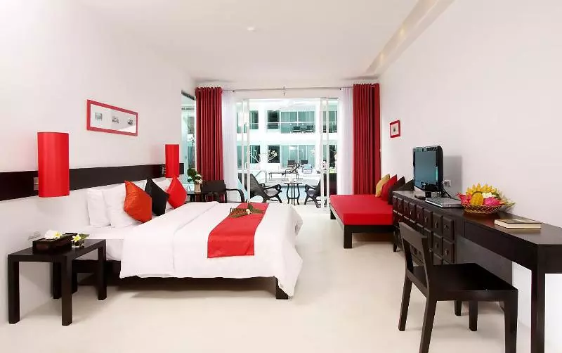 Szálloda The Old Phuket Karon Beach Resort Sha Plus