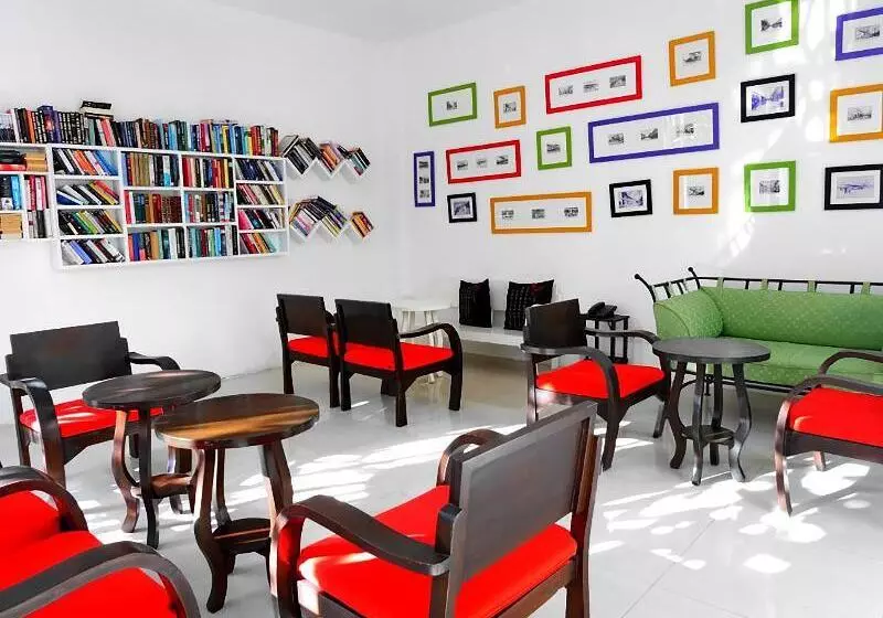 Szálloda The Old Phuket Karon Beach Resort Sha Plus